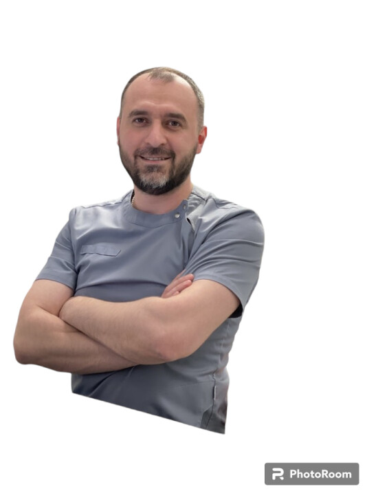 Врач Алибеков Аскер Арсланович 
