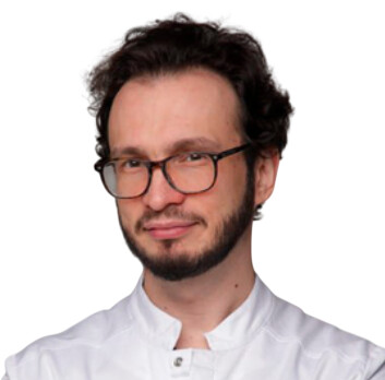Врач Иванов Вадим Валерьевич 