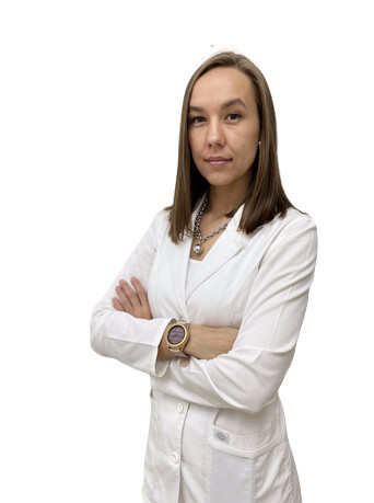 Врач Биссенова Алена Игоревна 