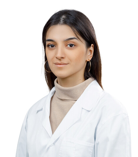 Врач Юнусова Айшат Магомедовна 