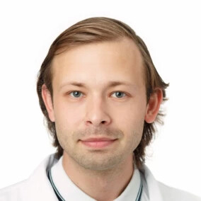 Врач Бондарь Егор Александрович 