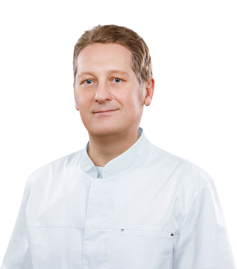 Врач Демин Роман Николаевич