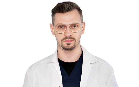 Врач Донаканян Роман Арсенович