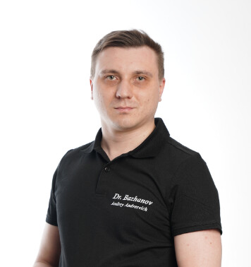 Врач Бажанов Андрей Андреевич 