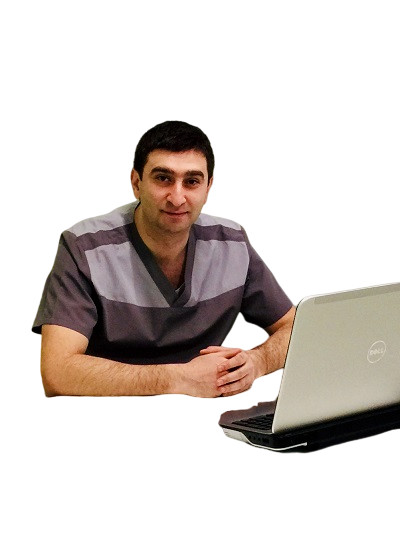 Врач Мнацаканян Эдуард Кароевич 