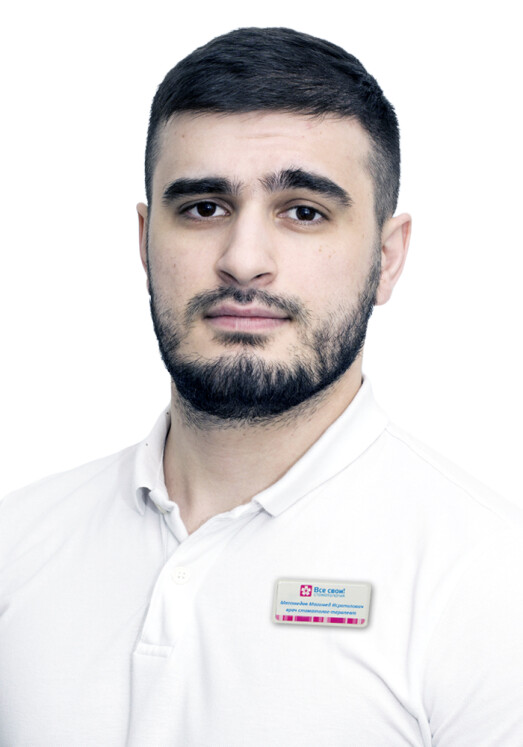 Врач Магомедов Магомед Исрапилович 
