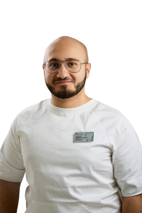 Врач Левонян Эдуард Артурович 