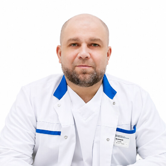 Врач Пашин Максим Александрович