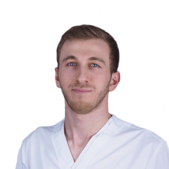 Врач Эртуганов Махмуд Курбанович 