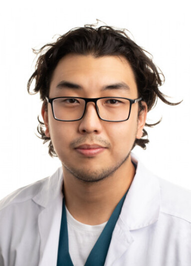 Врач Дугаров Александр Гуроевич