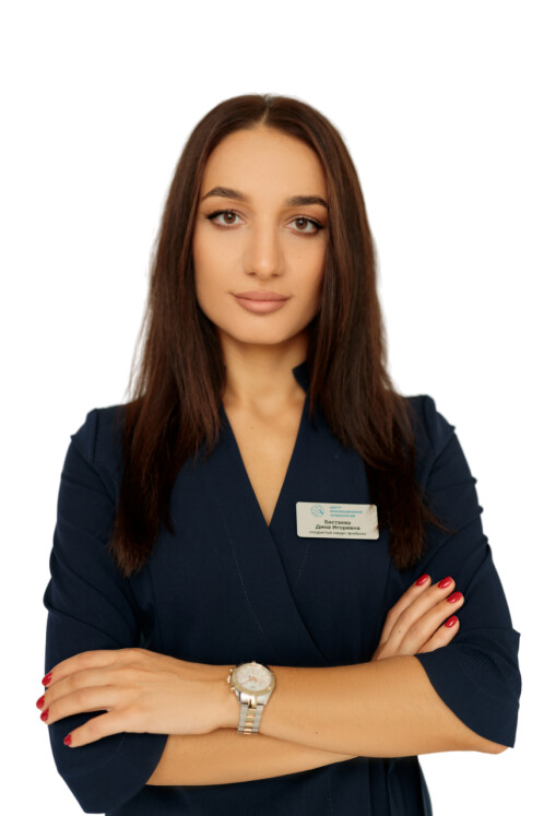 Врач Бестаева Дина Игоревна 