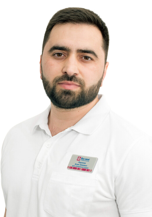 Врач Лорсанов Аслан Элахович 