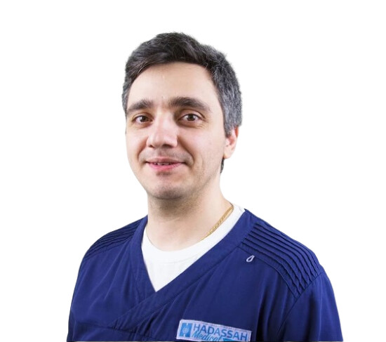 Врач Энохов Виктор Юрьевич 