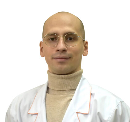 Врач Валеев Данил Равилович 