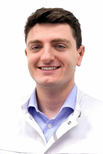 Врач Аргун Дмитрий Демурович 