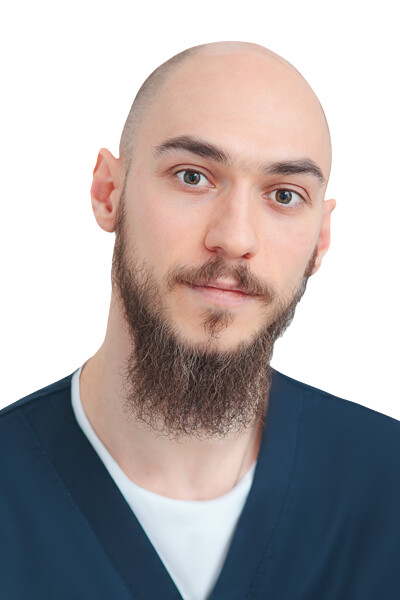 Врач Андрианов Максим Юрьевич 