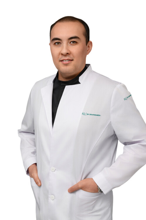 Врач Раджабов Отабек Закирович 