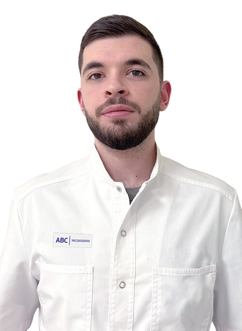 Врач Сафаров Самир Мунасибович 