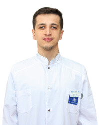 Врач Отабеков Акмалбек Акрамбекович 