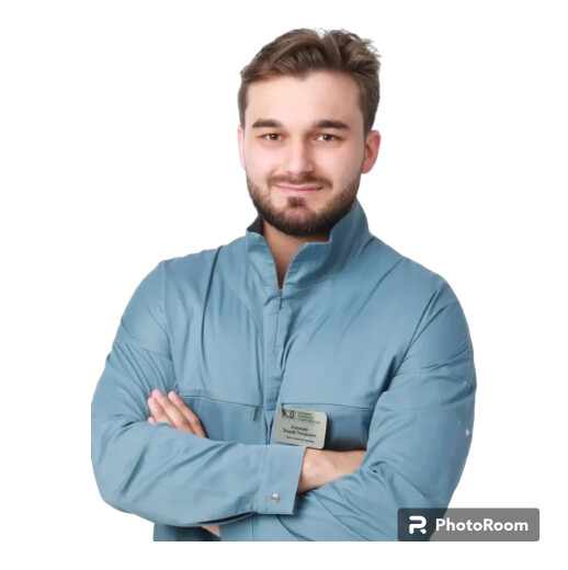 Врач Борукаев Эльдар Тимурович 