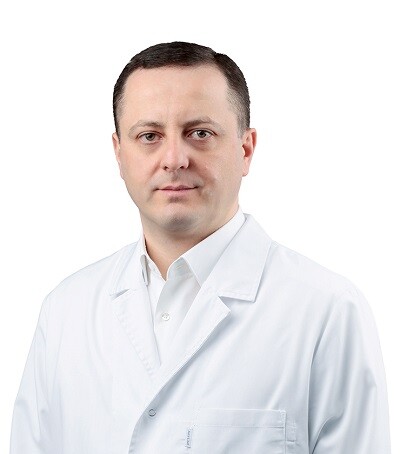 Врач Дзусов Алан Анатольевич 