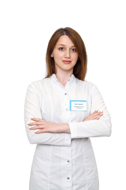 Врач Башларова Айшат Гусейновна