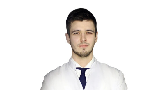 Врач Лузанов Семён Игоревич 