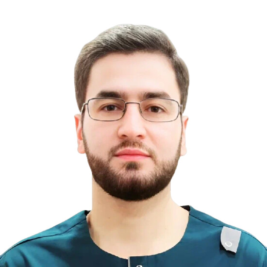 Врач Рахмонов Алишер Амирович 