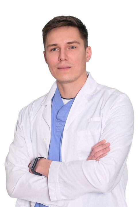 Врач Татаринов Константин Евгеньевич 