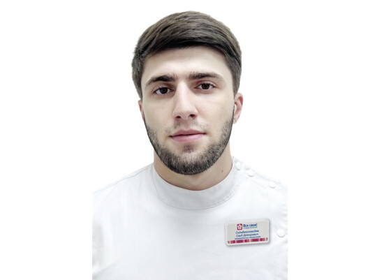 Врач Сийидмагомедов Саидмагомед Демирович 