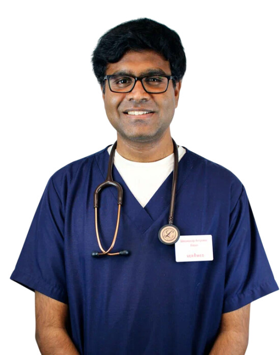 Врач Варун Шашидхар Атхрейас