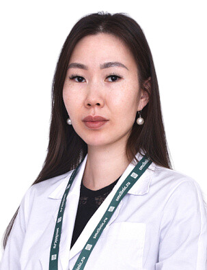 Врач Эрднеева Саглара Эдуардовна 