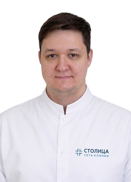 Врач Антонов Илья Ильич 