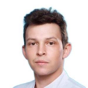 Врач Шакиров Артём Ильдарович 