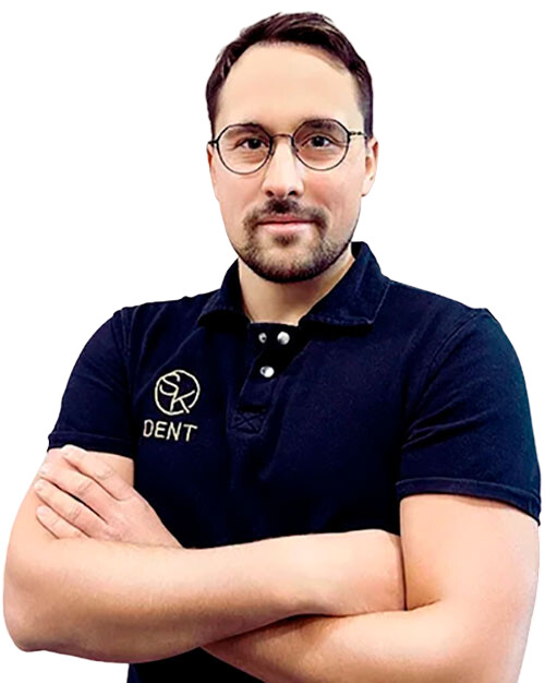 Врач Демидов Денис Александрович 