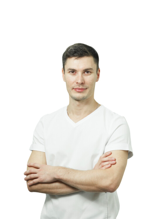 Врач Мусаков Руслан Алиевич 