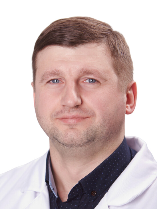 Врач Алексеев Илья Федорович