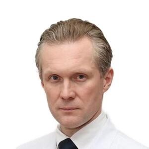 Врач Голощапов-Аксенов Роман Сергеевич 