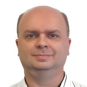 Врач Набережнов Максим Сергеевич 