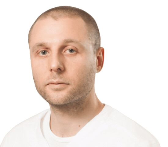 Врач Тенишев Максим Анатольевич 