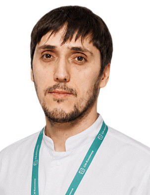 Врач Абдуллаев Арсен Алиевич