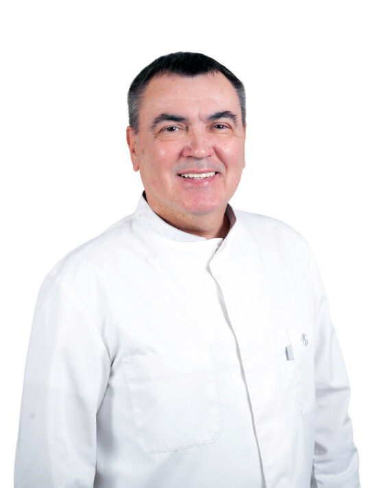 Врач Дубровин Сергей Дмитриевич