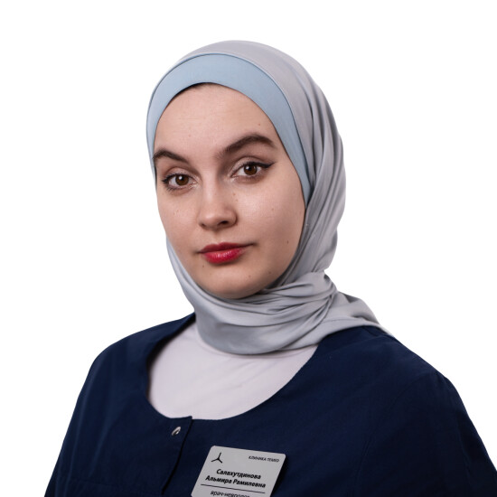 Врач Салахутдинова Альмира Рамилевна 