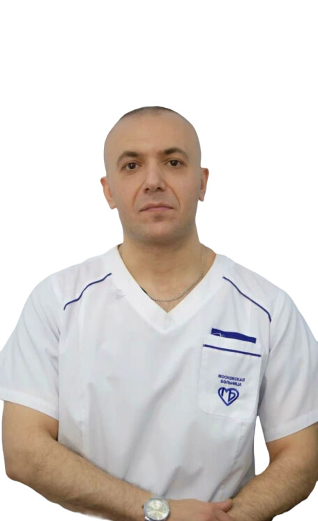 Врач Дабаг Амир 