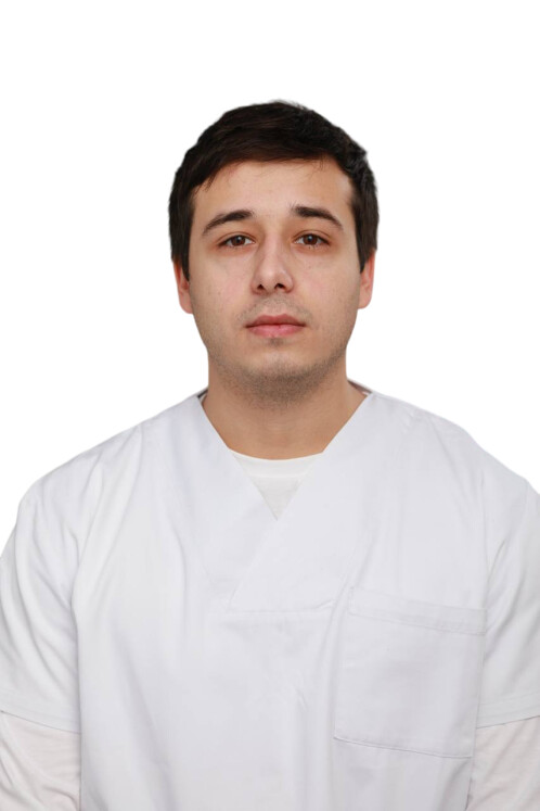 Врач Лавров Руслан Евгеньевич 