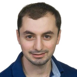 Врач Нанагулян Марат Валерьевич 