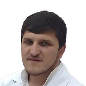 Врач Дамадаев Магдилав Магомедович 