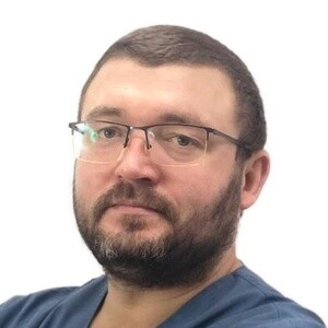 Врач Иванов Юрий Васильевич