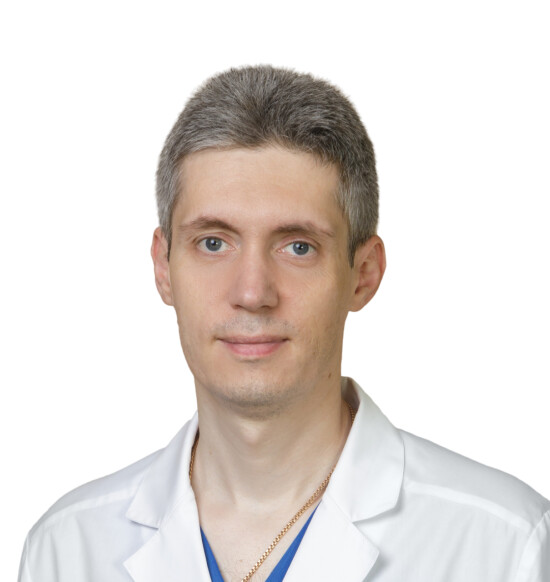 Врач Алексеев Роман Константинович 