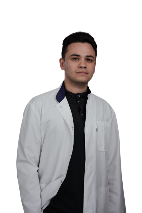 Врач Исхаков Байрас Рустамович 
